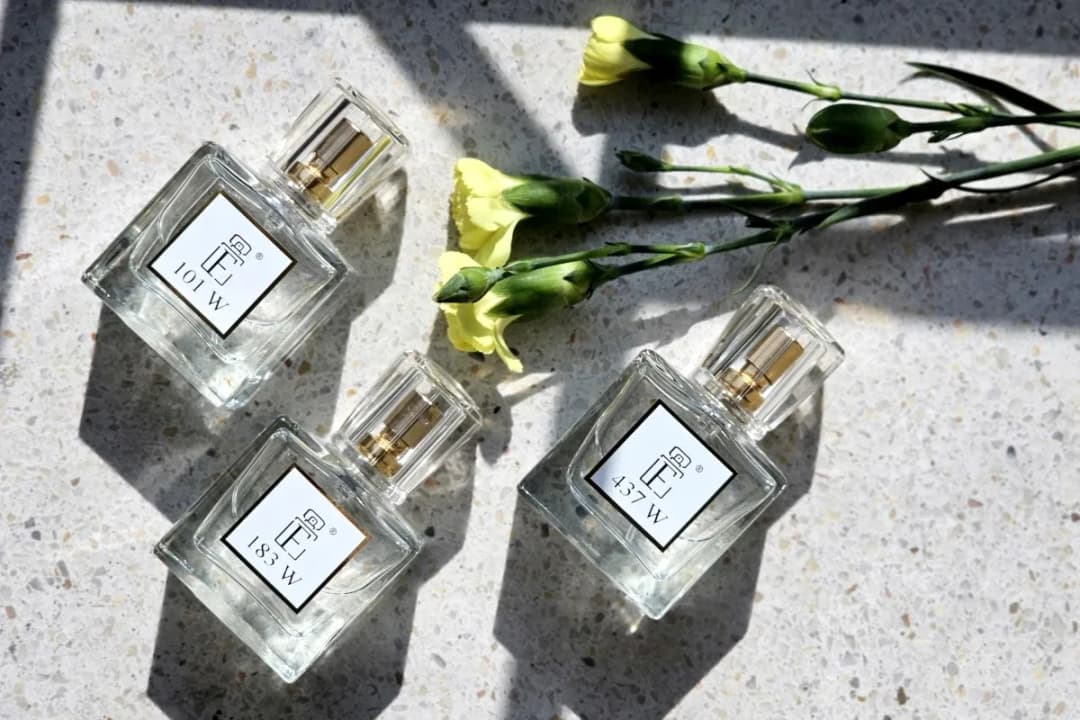 Jakie perfumy damskie wybrać, by zachwycić i nie żałować?