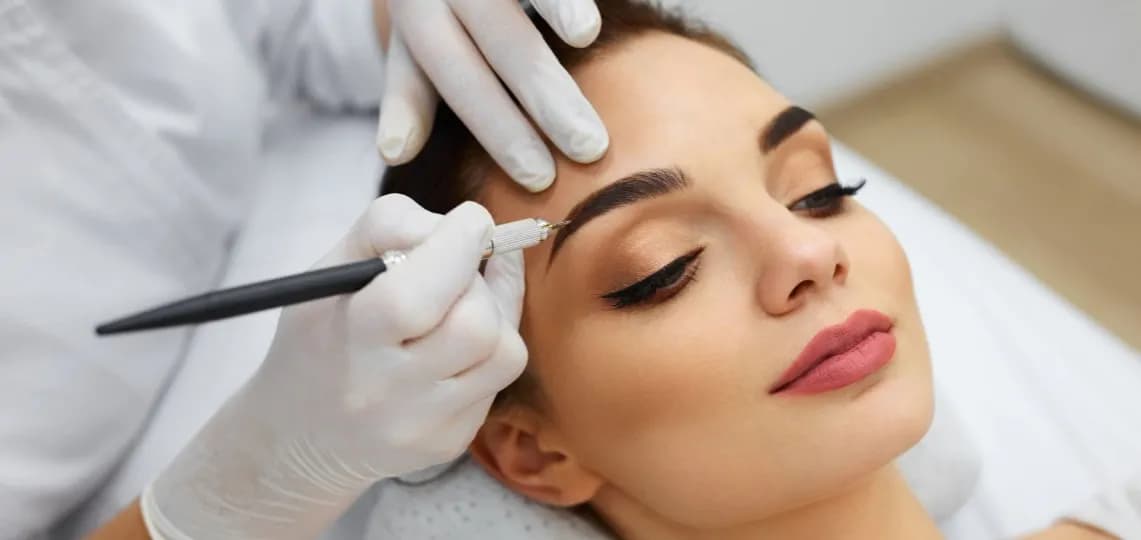 Co to jest makijaż permanentny i jak uniknąć najczęstszych błędów